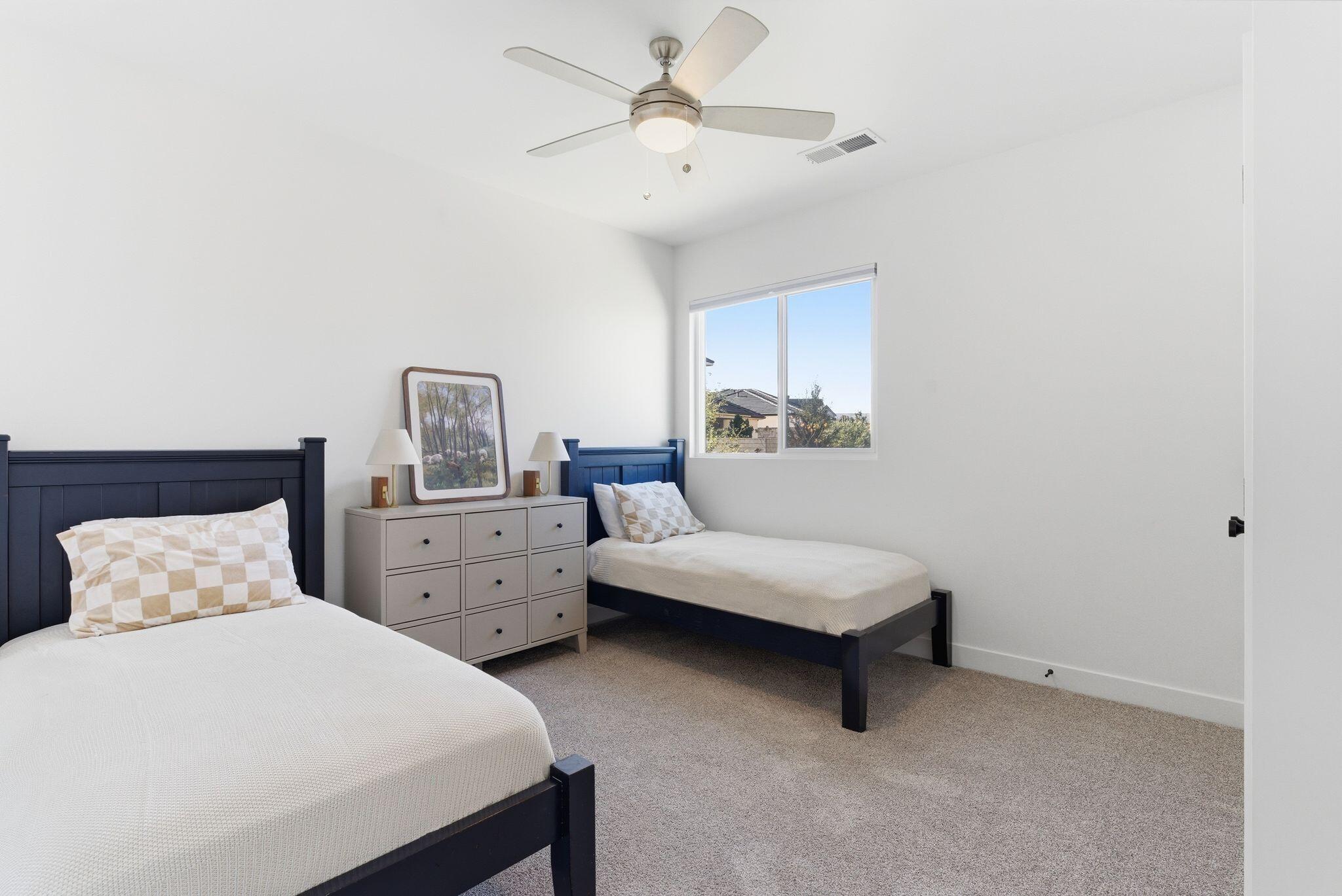 AUBURN HILLS - Residential