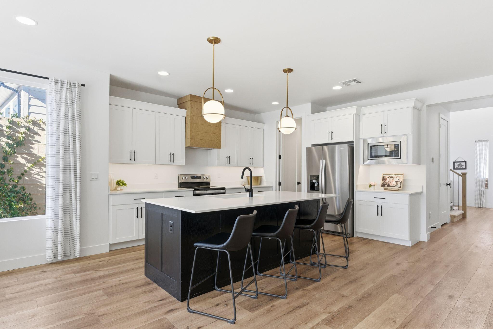 AUBURN HILLS - Residential