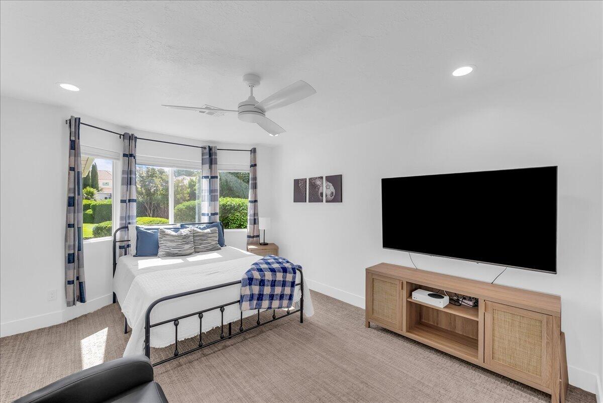 ST JAMES PLACE - Residential