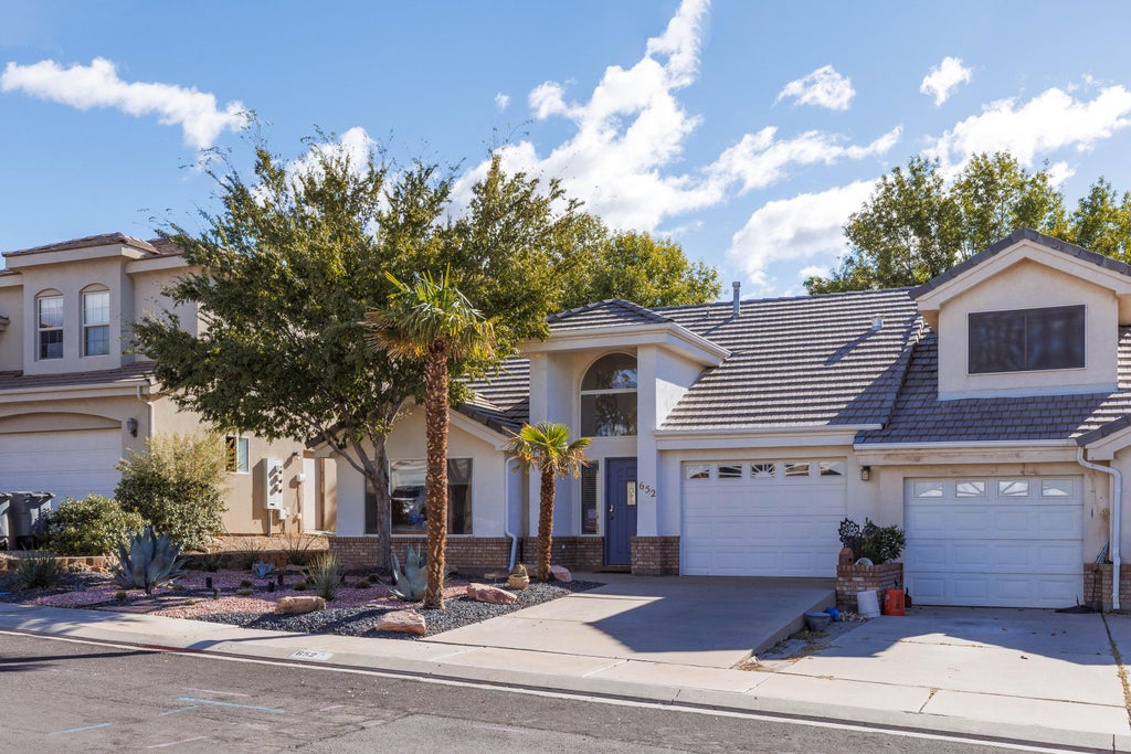 Photo of 652 N 380 W, La Verkin, UT 84745 (MLS # 26-277171)