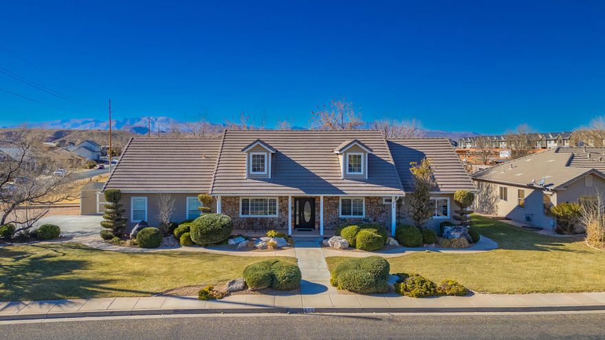 Seller is offering a $10,000 allowance to any buyer who walks through the home during the 'Open Door Home Tour' Saturday 4/25/2026 
10:00am- 2:00pm
Allowance may be used towards upgrades, rate buy down, closing costs or  price reduction.

This stunning single-family home is priced at LESS THAN $200/sqft =an UNBELIEVABLE deal in one of Saint George's most highly sought-after neighborhoods, something truly unheard of in today's market. 

Solidly built with exceptional craftsmanship and no repairs needed, this meticulously maintained gem has never had shoes or pets inside, keeping it pristine and move-in ready from day one. 

Custom cabinets and high-quality finishes throughout, paired with tons of storage.