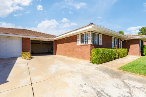 Tiny photo for 970 E 700 S 15 #15, Saint George, UT 84790 (MLS # 26-276981)