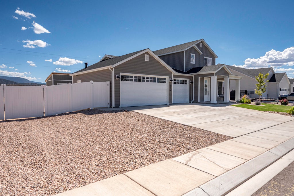 Photo of 1118 E 4240 N, Enoch, UT 84721 (MLS # 26-275283)