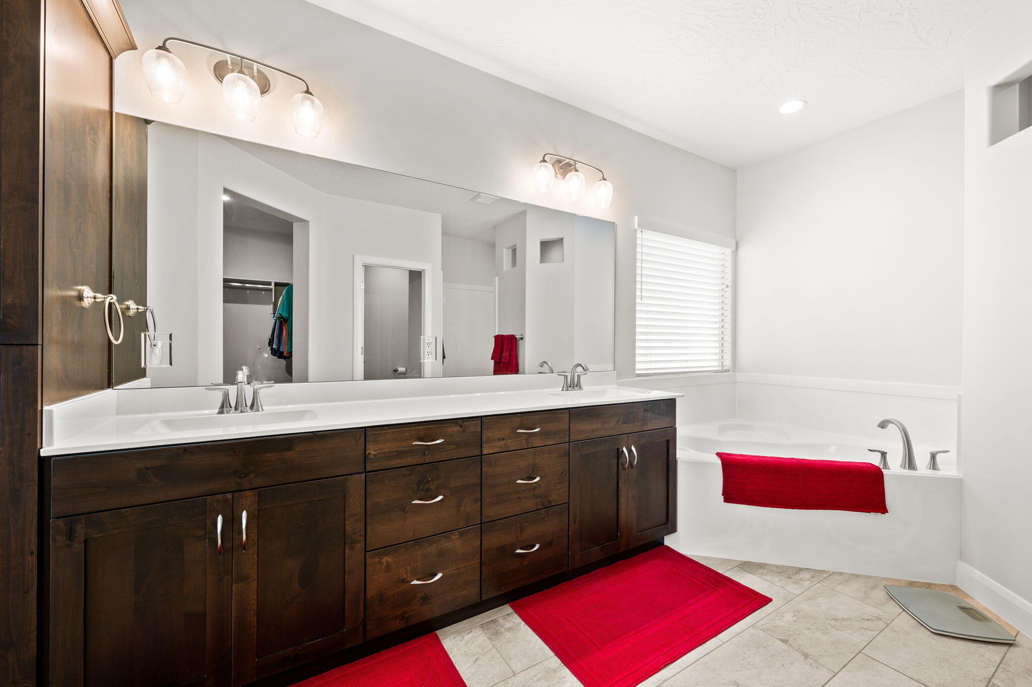 VARANO VISTAS AT DIVARIO - Residential