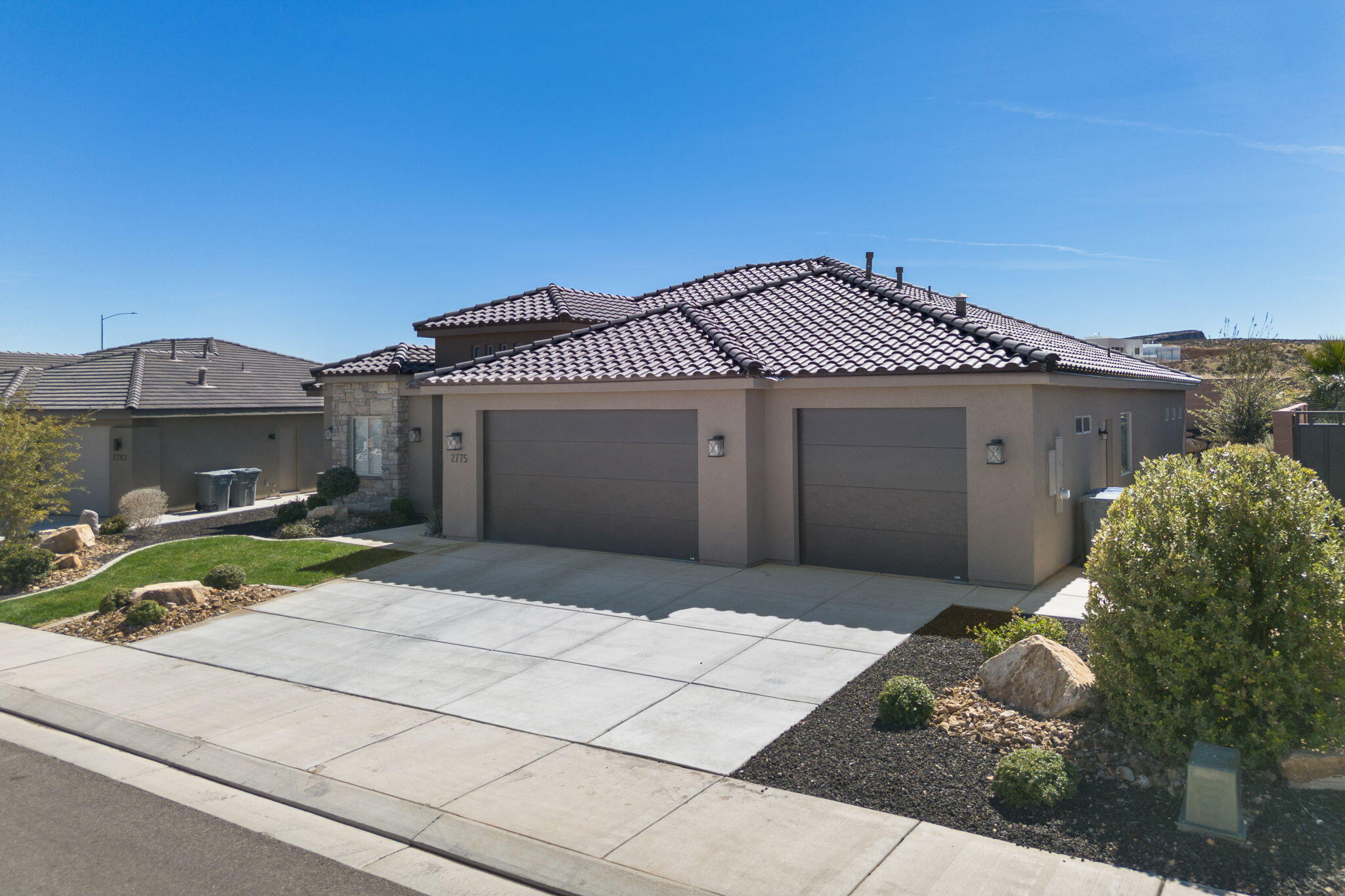 VARANO VISTAS AT DIVARIO - Residential