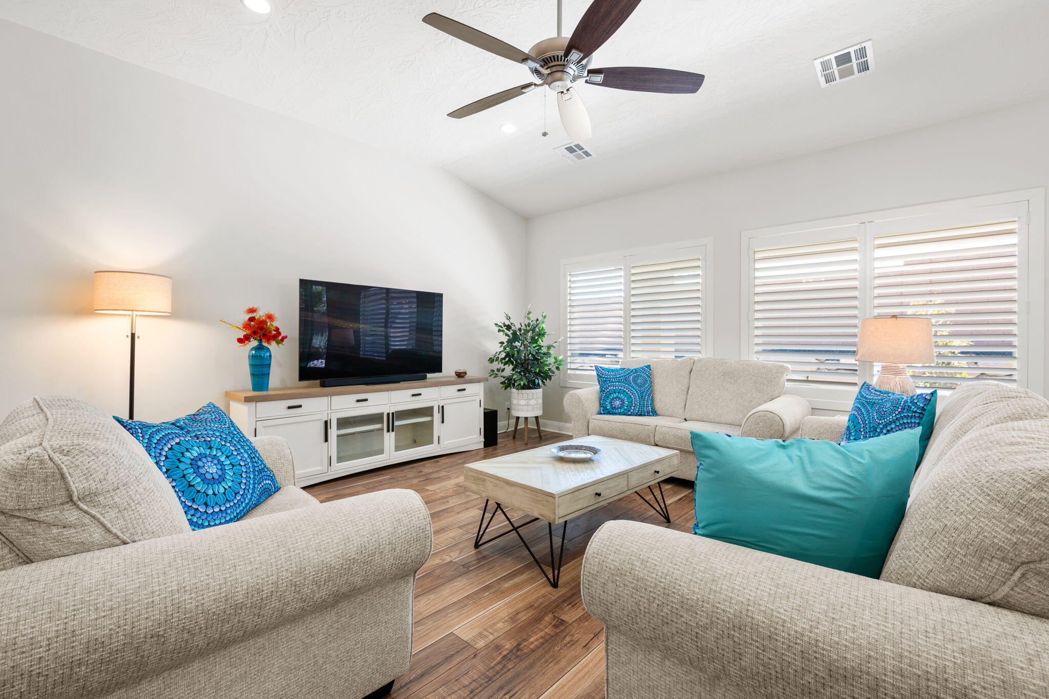 VARANO VISTAS AT DIVARIO - Residential