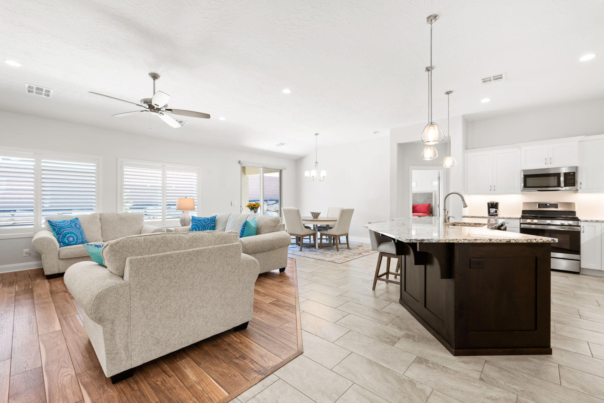 VARANO VISTAS AT DIVARIO - Residential