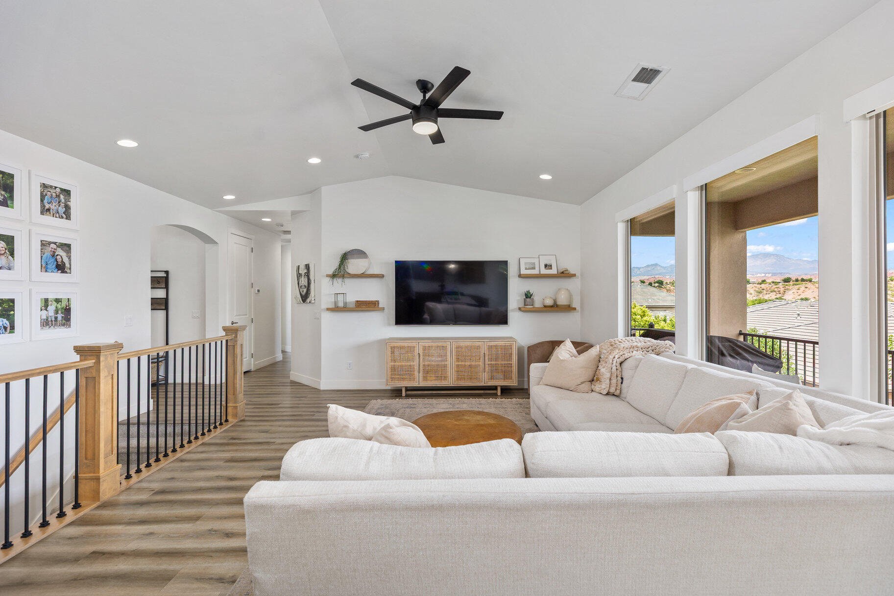 SANTA CLARA TOWNSITE AND FIELD - Residential