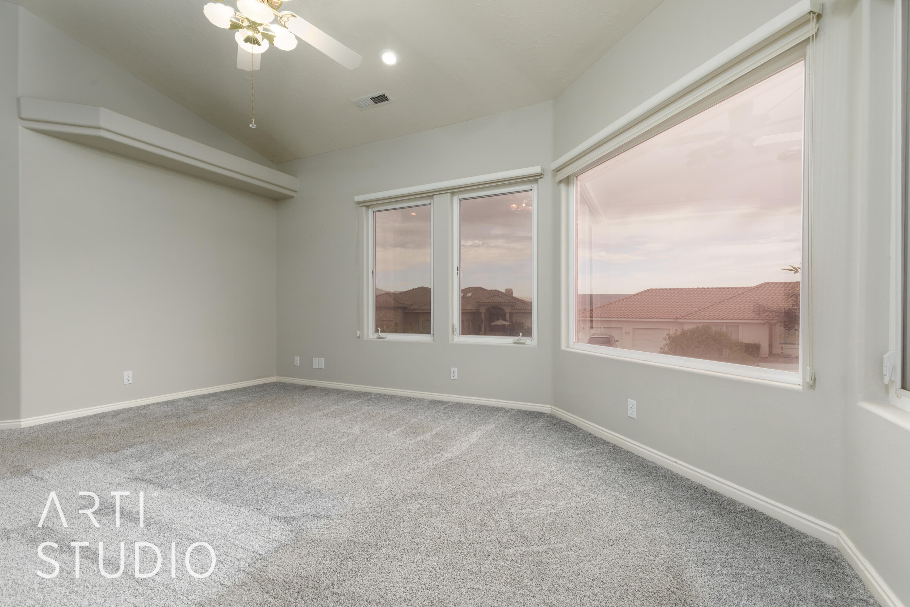 TAMARACK RIDGE ESTATES - Residential