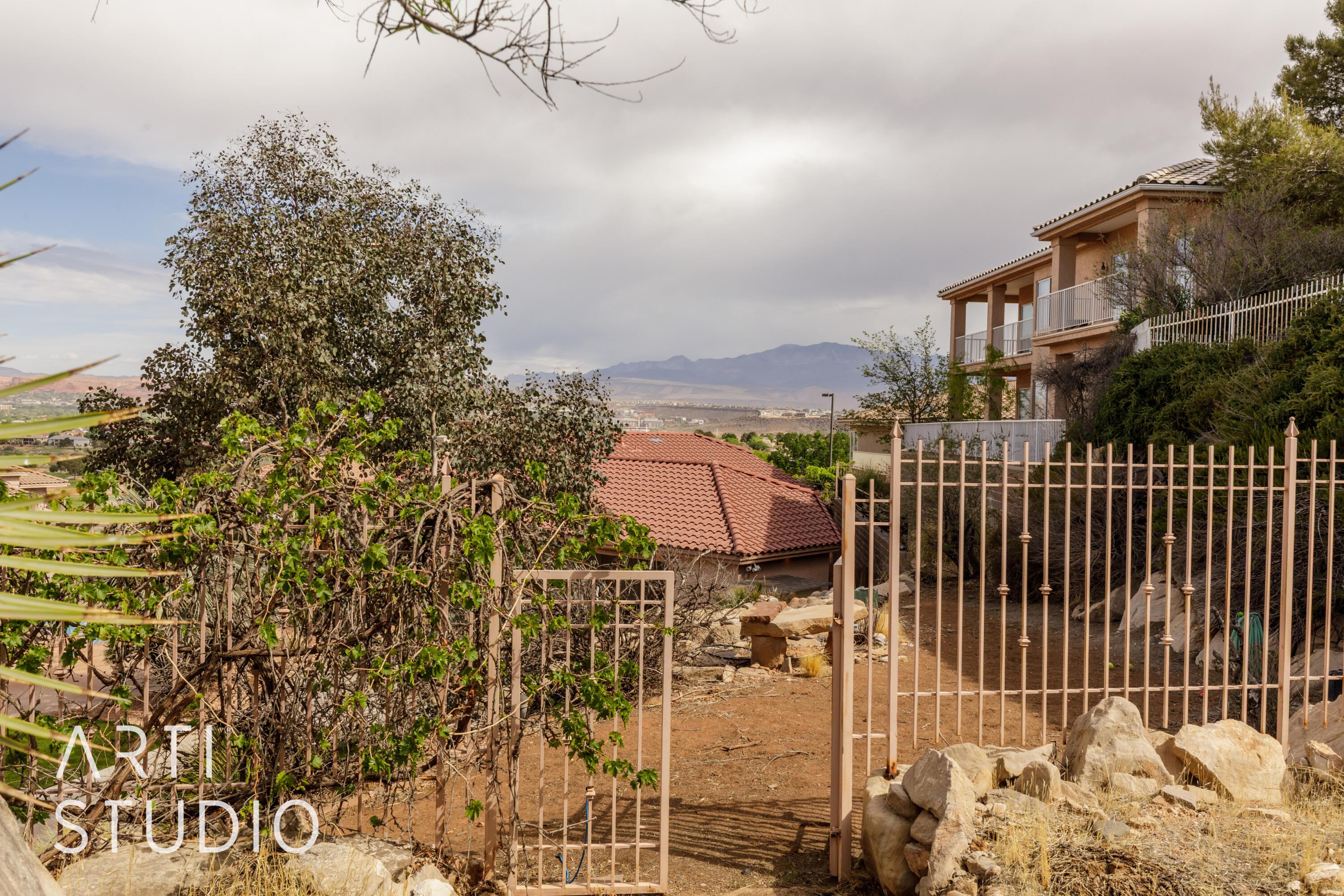 TAMARACK RIDGE ESTATES - Residential