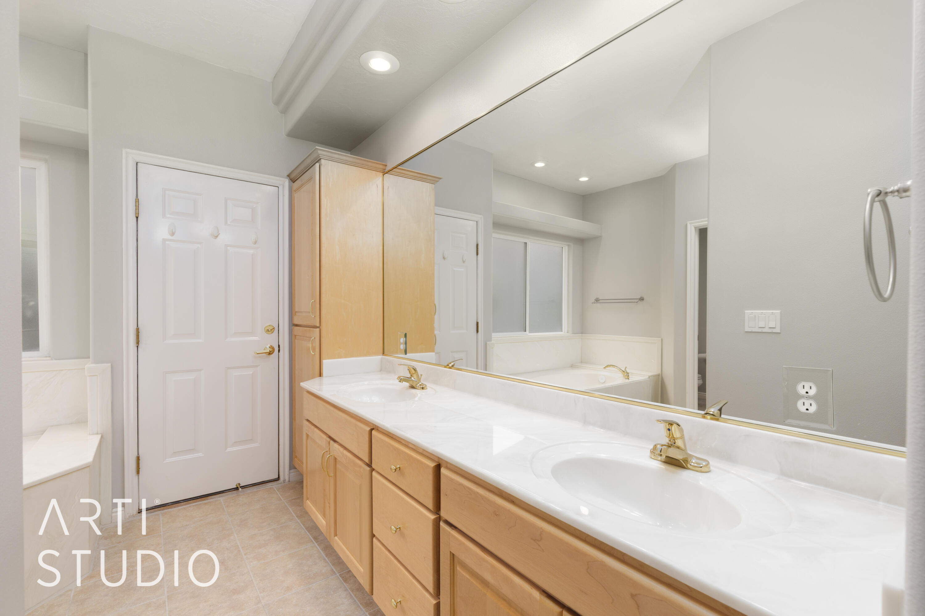 TAMARACK RIDGE ESTATES - Residential