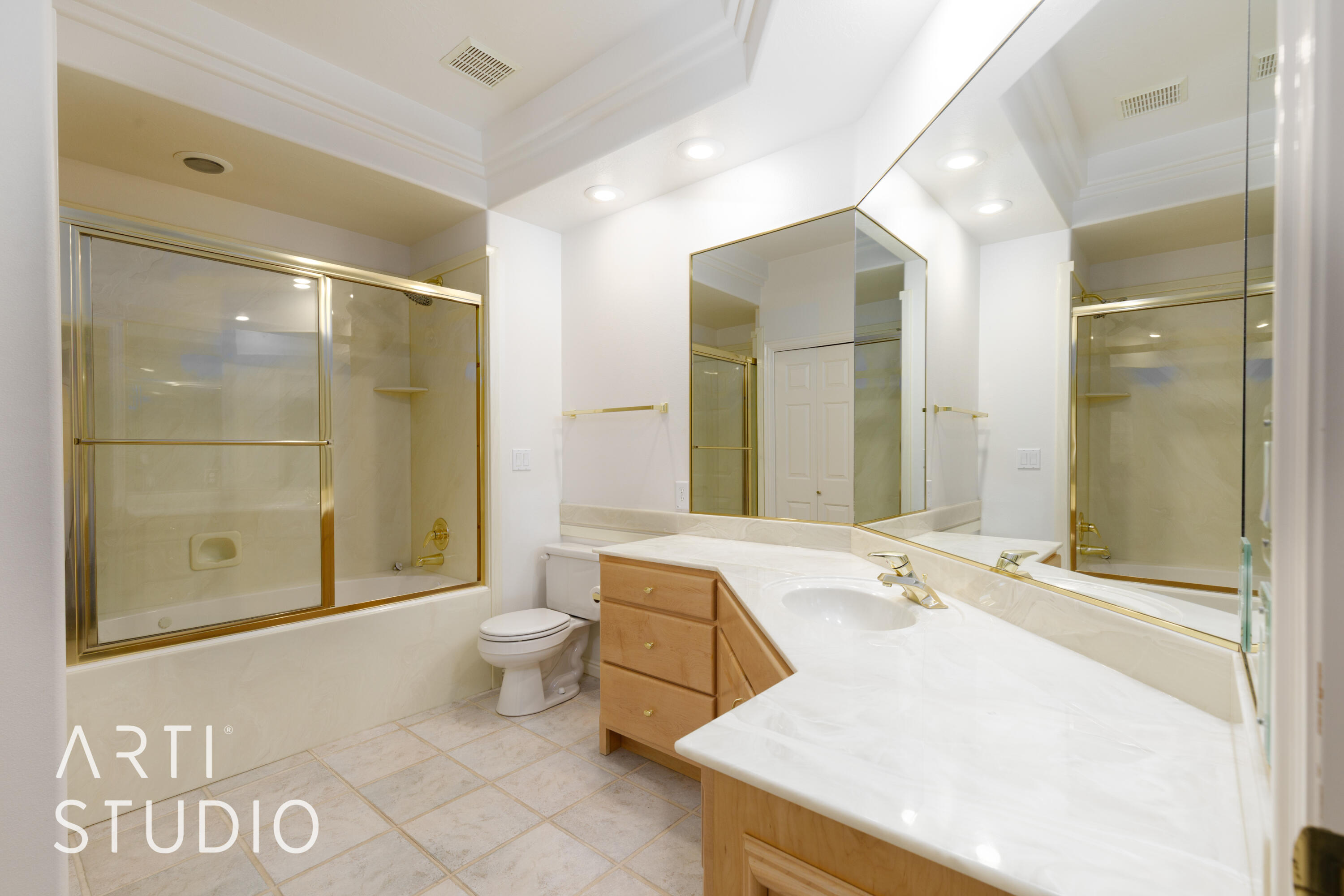 TAMARACK RIDGE ESTATES - Residential