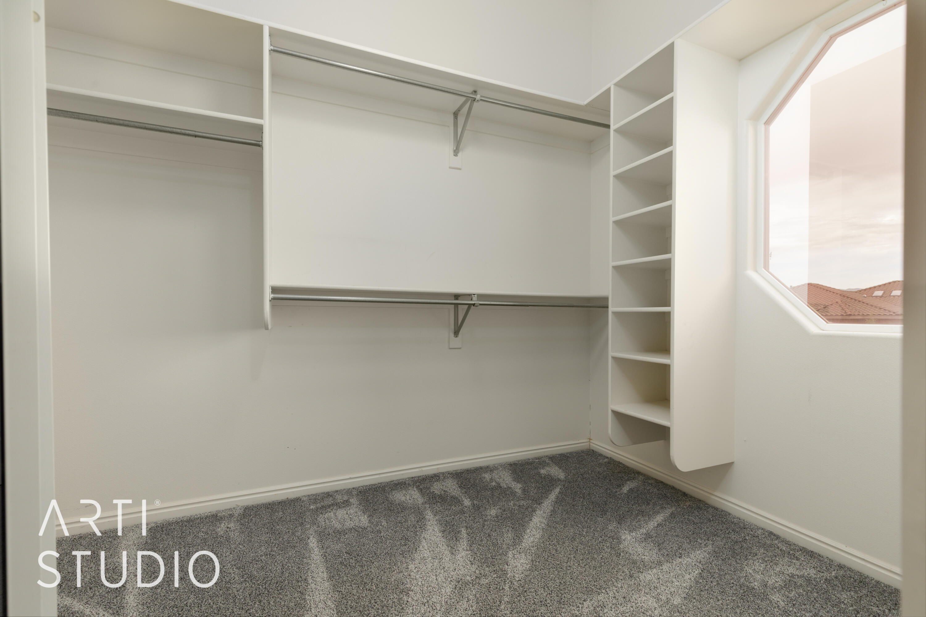 TAMARACK RIDGE ESTATES - Residential