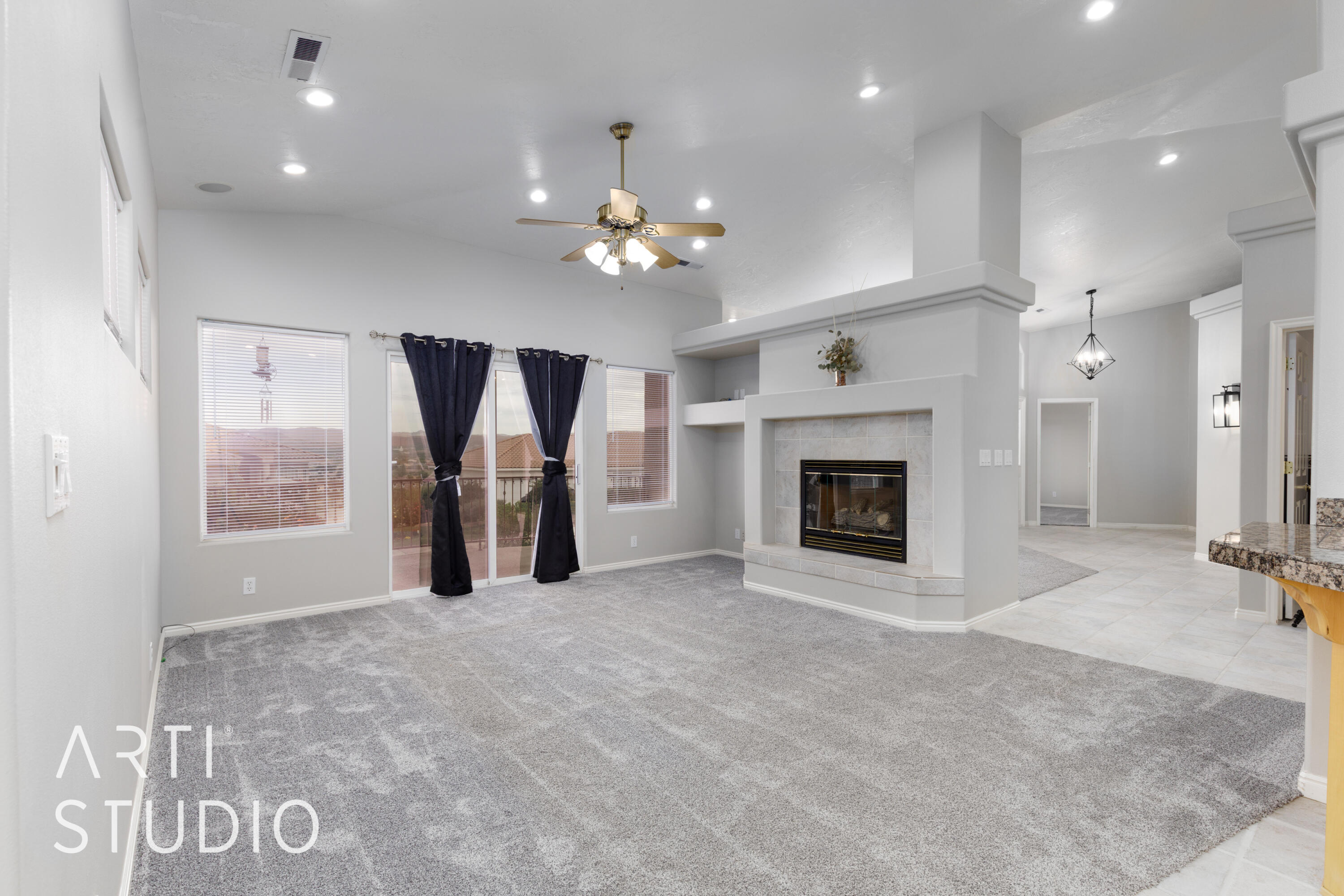 TAMARACK RIDGE ESTATES - Residential