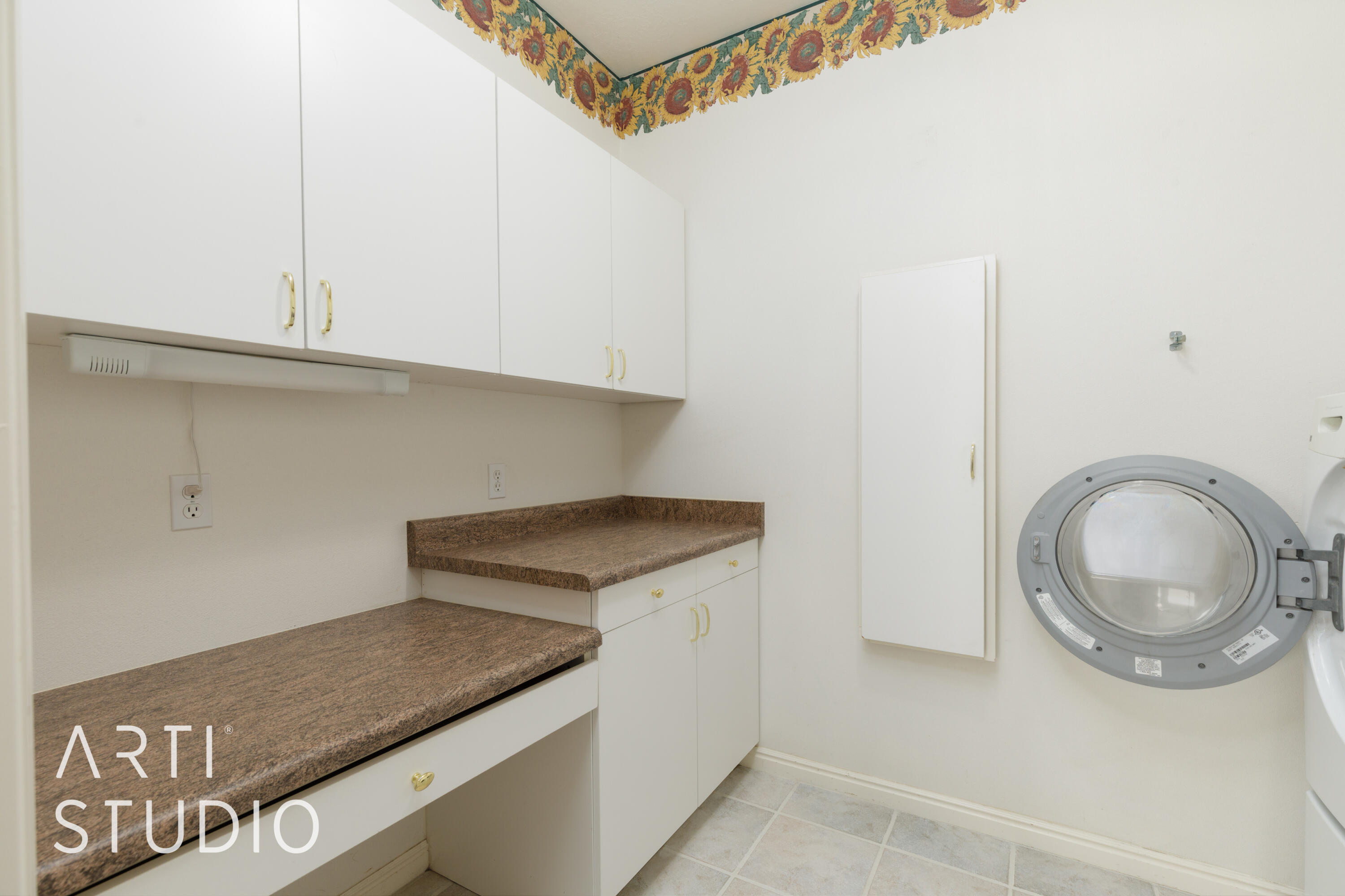 TAMARACK RIDGE ESTATES - Residential