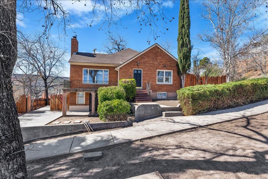 Investment opportunity near Historic Downtown St. George exceptional duplex in a prime location just steps from the heart of downtown St. George. Whether you're an owner-occupant looking to offset your mortgage or an investor seeking strong, stable cash flow, this thoughtfully updated multifamily property delivers flexibility and income potential.
The property features two well-appointed units:
Unit A: 4 bedrooms, 1.5 bathrooms
Unit B: 2 bedrooms, 2 bathrooms
Each unit offers updated kitchens, in-unit laundry hookups, and separately metered utilities (gas shared), providing convenience for tenants and simplified management for owners. Off-street parking and a private driveway add to the property's appeal.