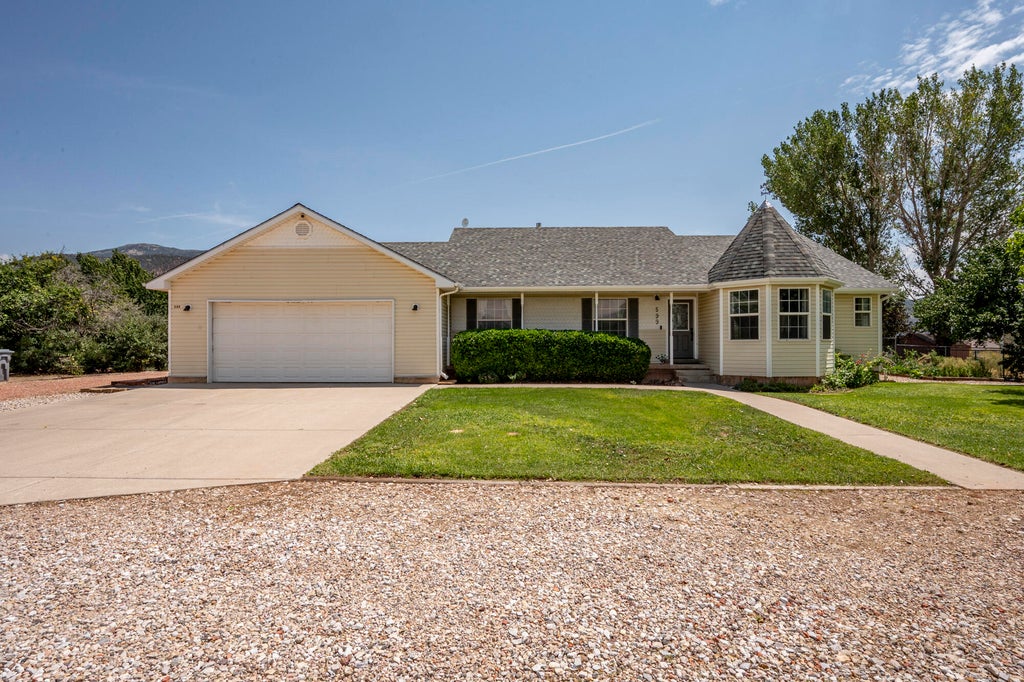 Photo of 599 S 3430 E, New Harmony, UT 84757 (MLS # 26-275068)