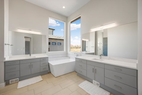 Tiny photo for 1840 Red Mountain DR, Santa Clara, UT 84765 (MLS # 26-275893)