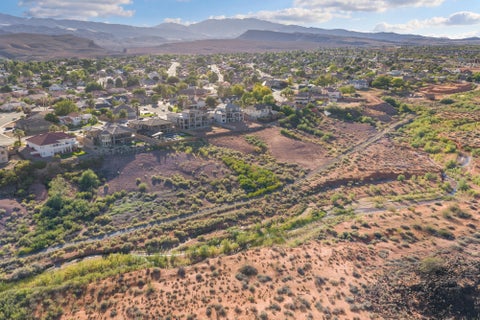 Tiny photo for 1840 Red Mountain DR, Santa Clara, UT 84765 (MLS # 26-275893)