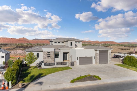 Tiny photo for 1840 Red Mountain DR, Santa Clara, UT 84765 (MLS # 26-275893)