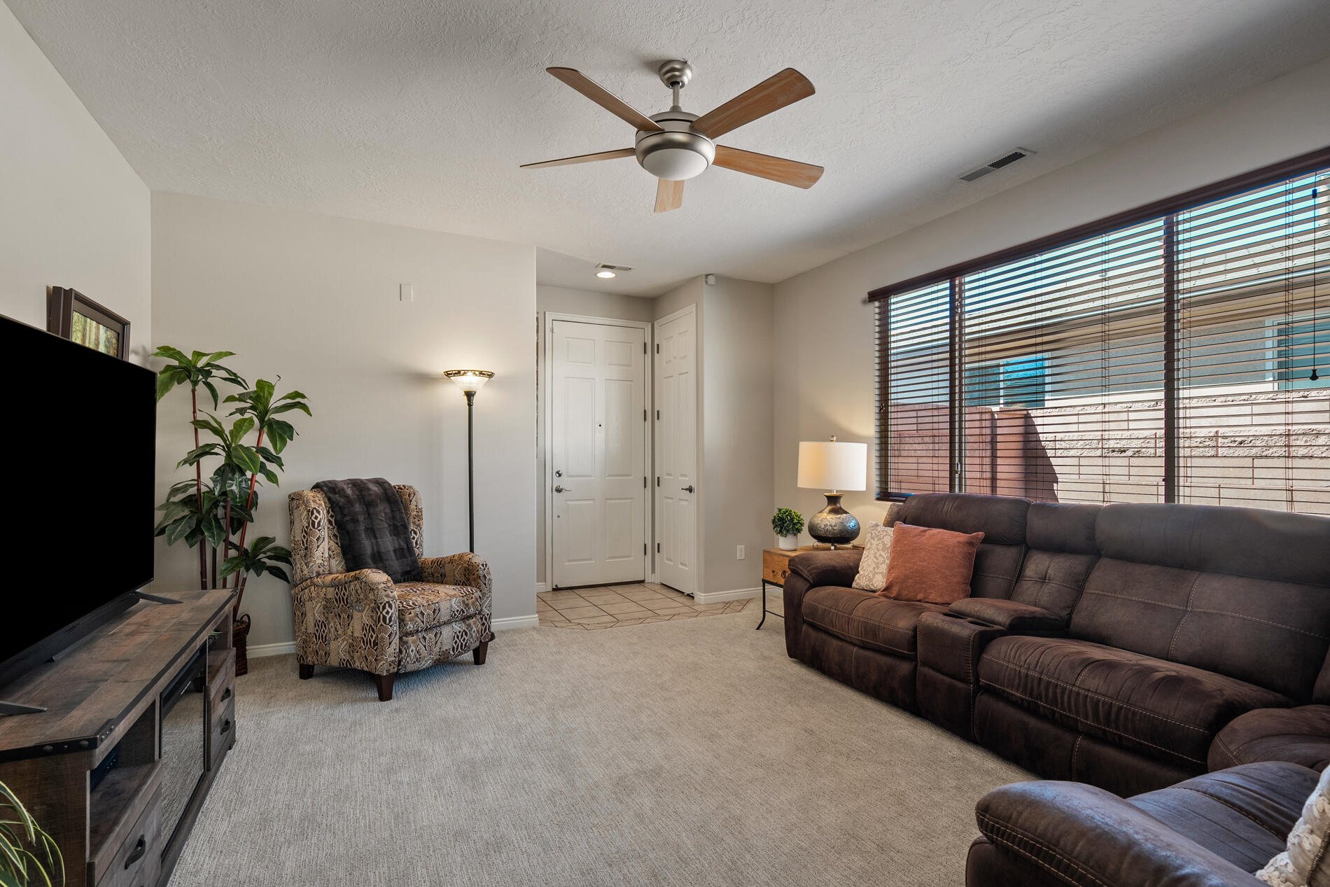 CORAL CANYON - Residential