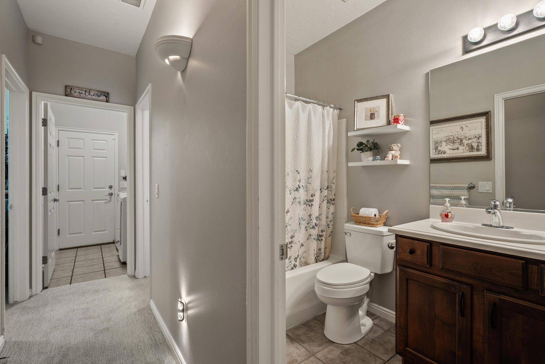 CORAL CANYON - Residential