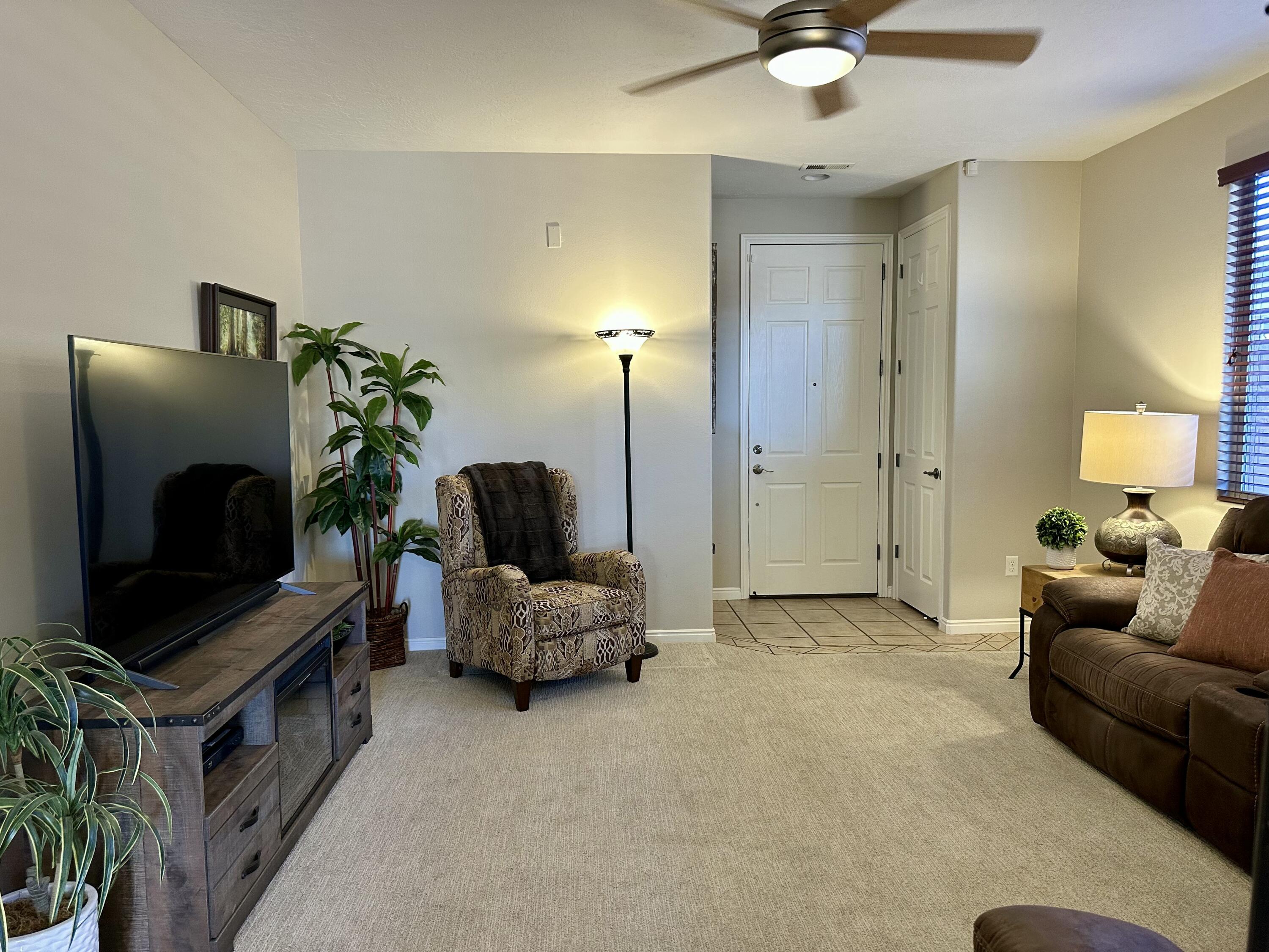 CORAL CANYON - Residential