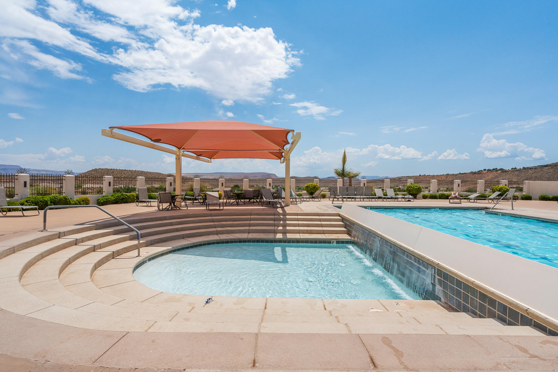 CORAL CANYON - Residential