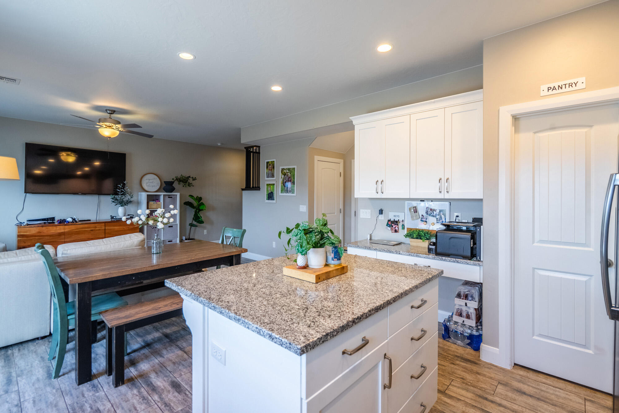 BLACKHAWK TH - Residential