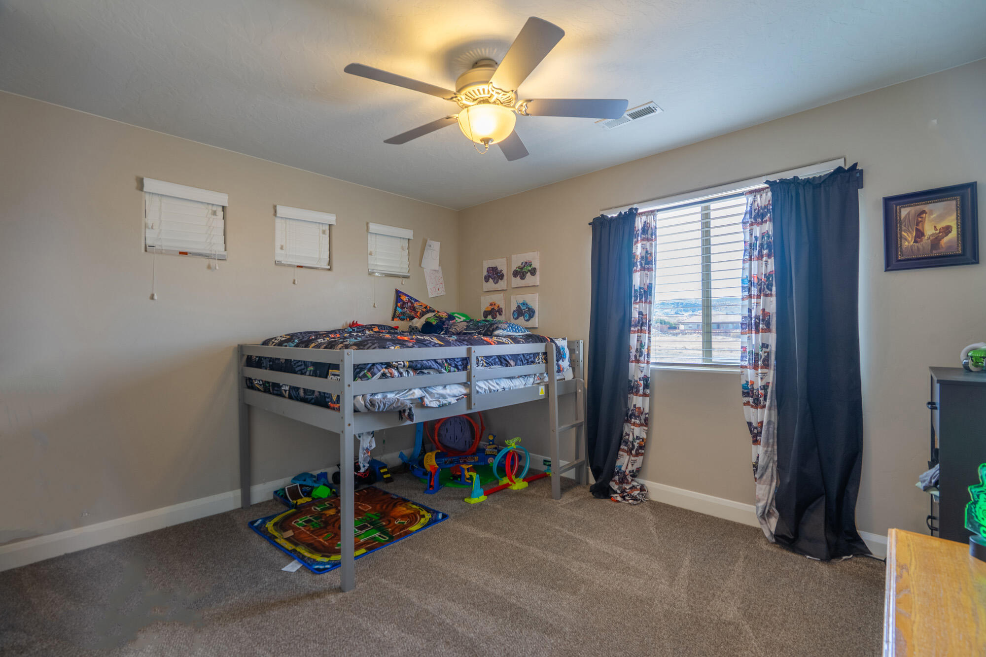 BLACKHAWK TH - Residential