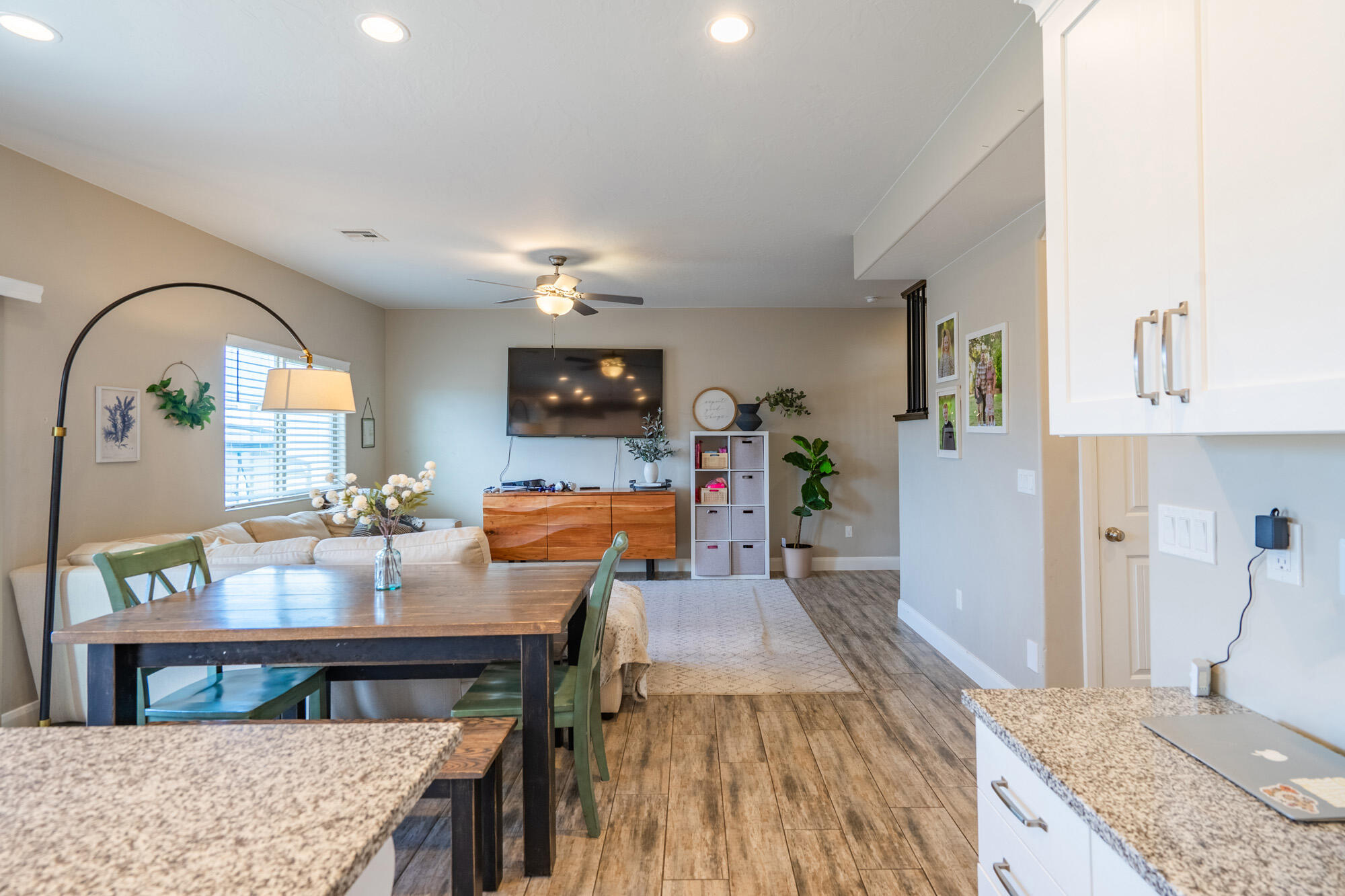 BLACKHAWK TH - Residential