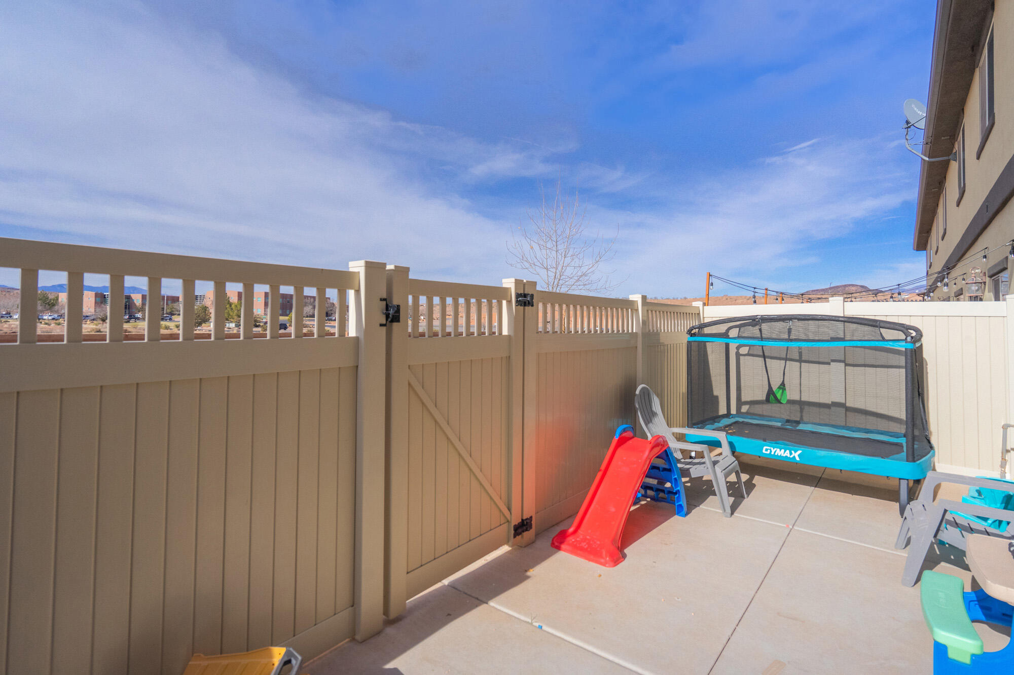 BLACKHAWK TH - Residential