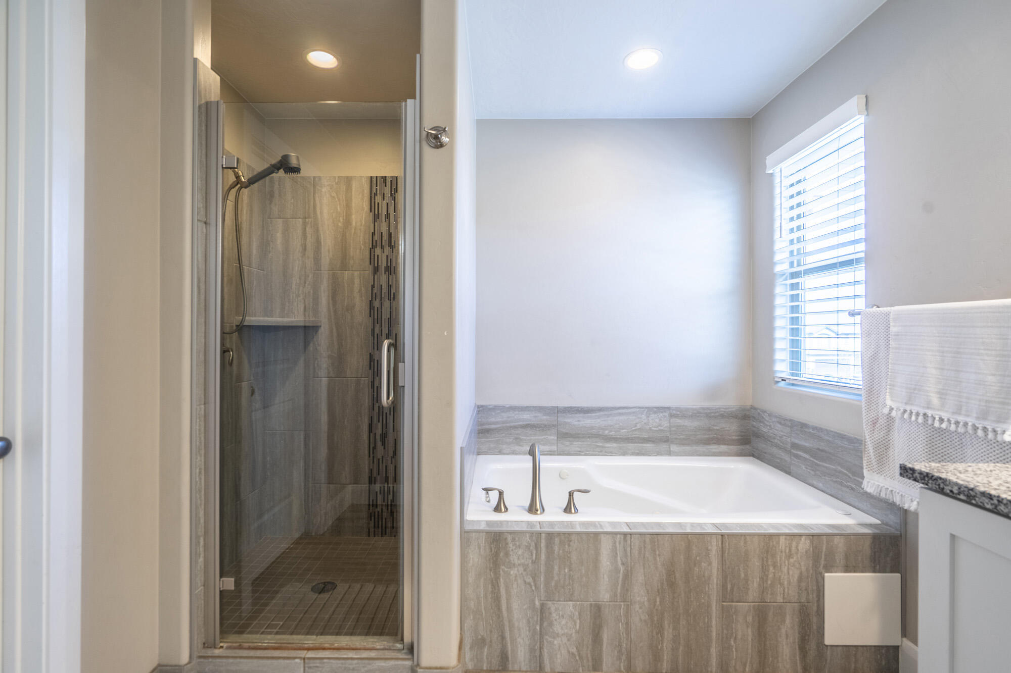 BLACKHAWK TH - Residential