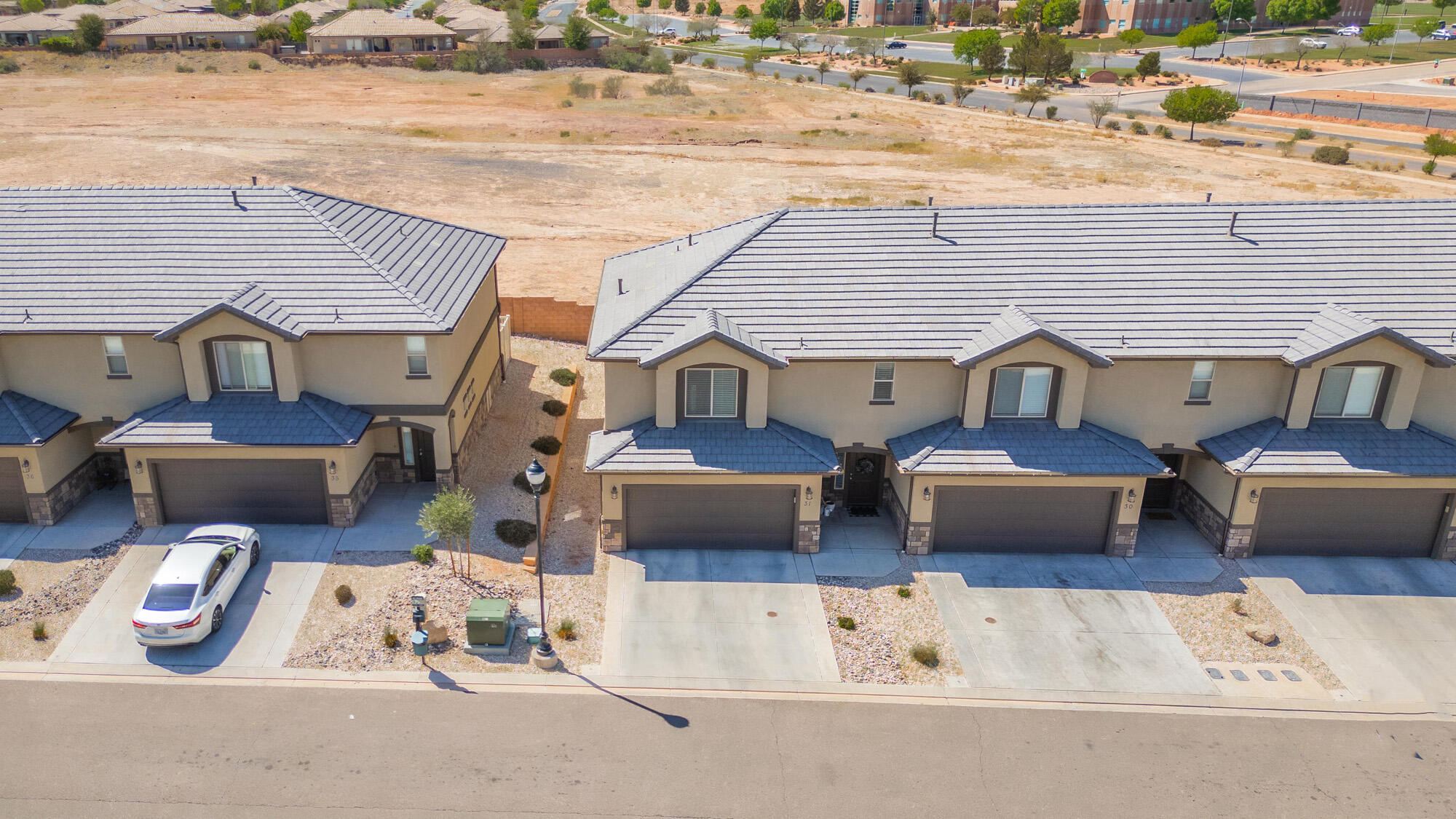 BLACKHAWK TH - Residential