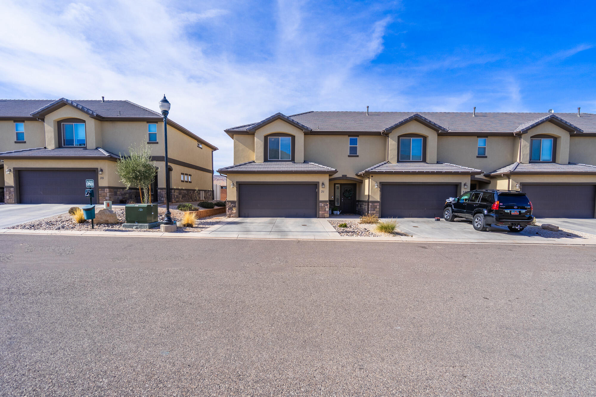 BLACKHAWK TH - Residential