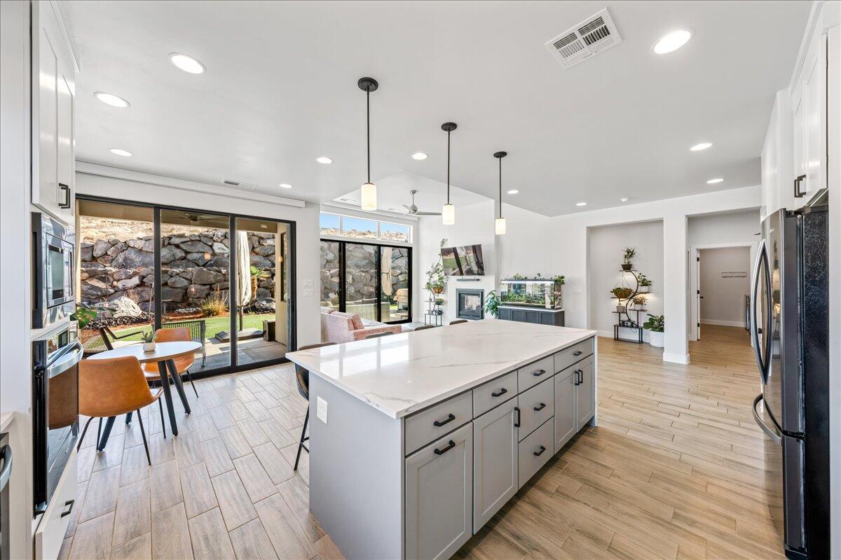 VILLAS AT GREEN SPRING - Residential