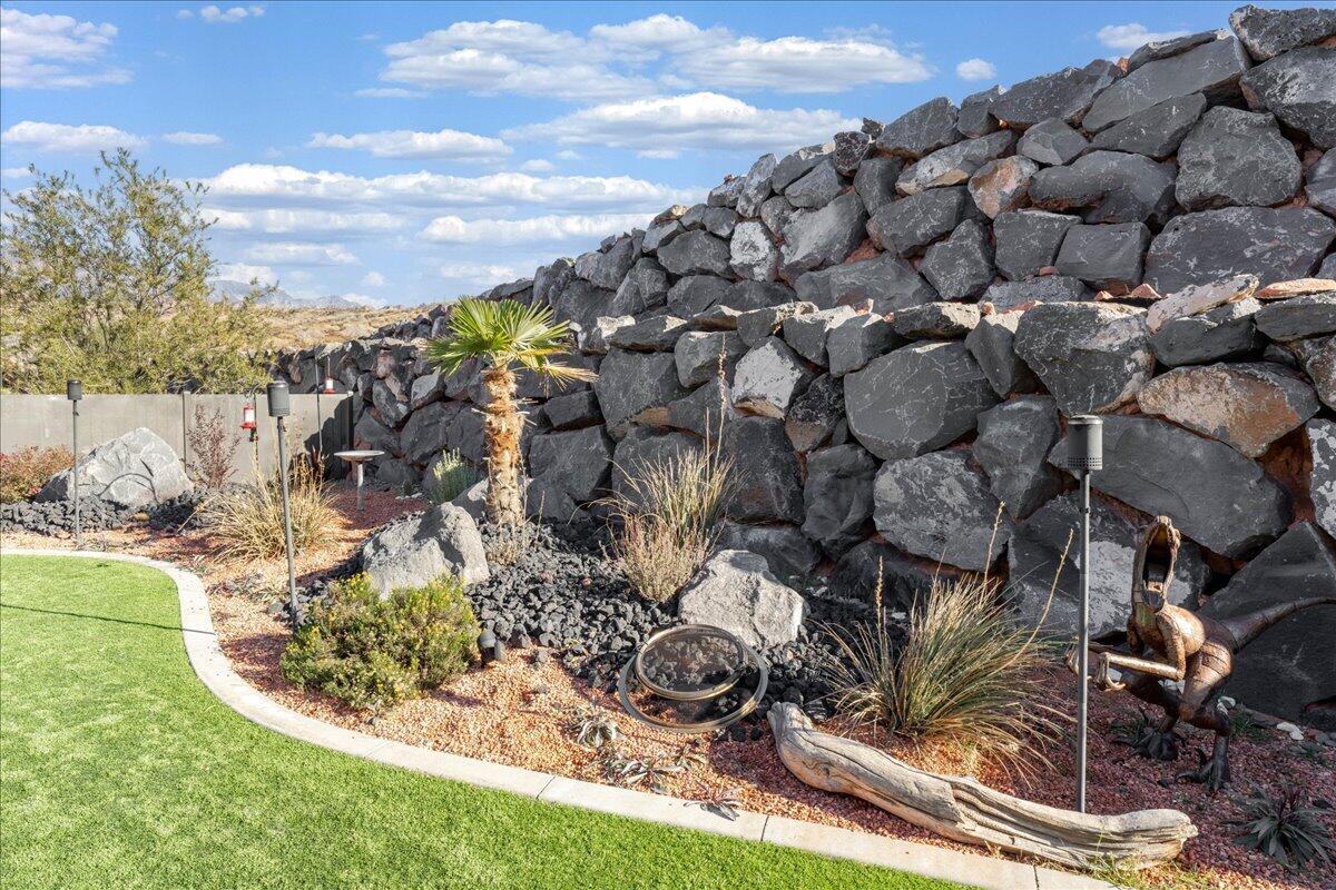 VILLAS AT GREEN SPRING - Residential