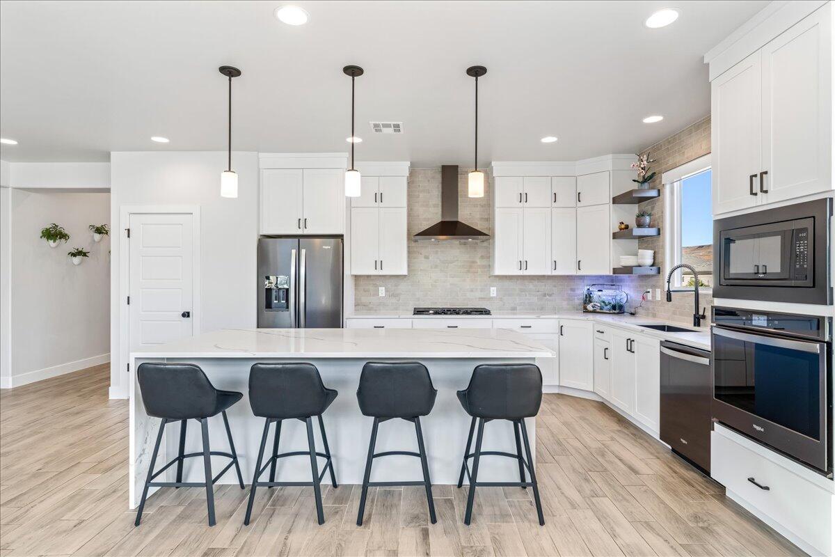 VILLAS AT GREEN SPRING - Residential