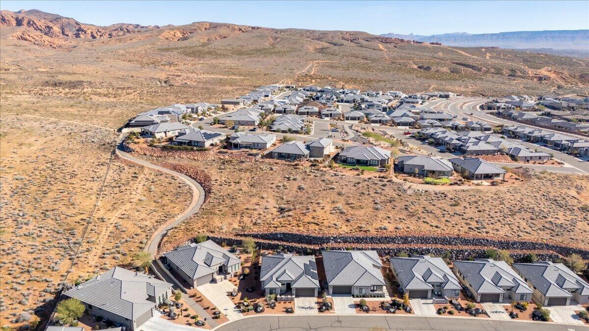 VILLAS AT GREEN SPRING - Residential