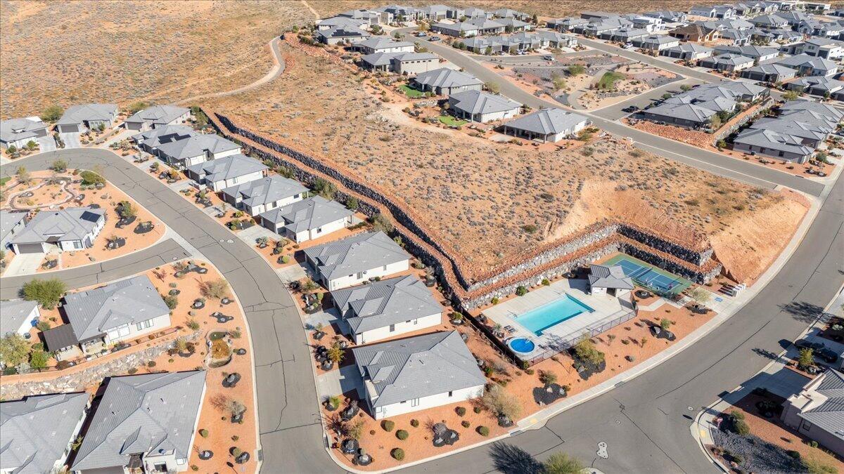 VILLAS AT GREEN SPRING - Residential