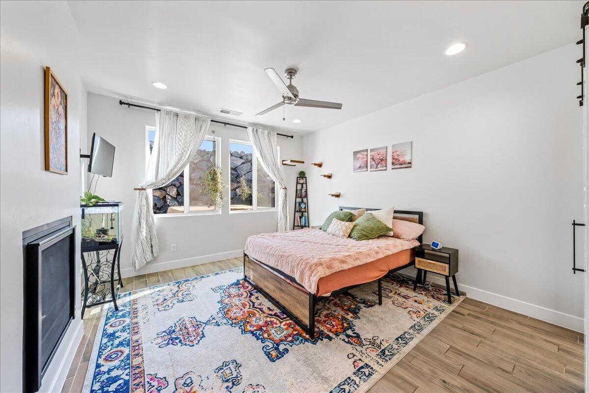 VILLAS AT GREEN SPRING - Residential