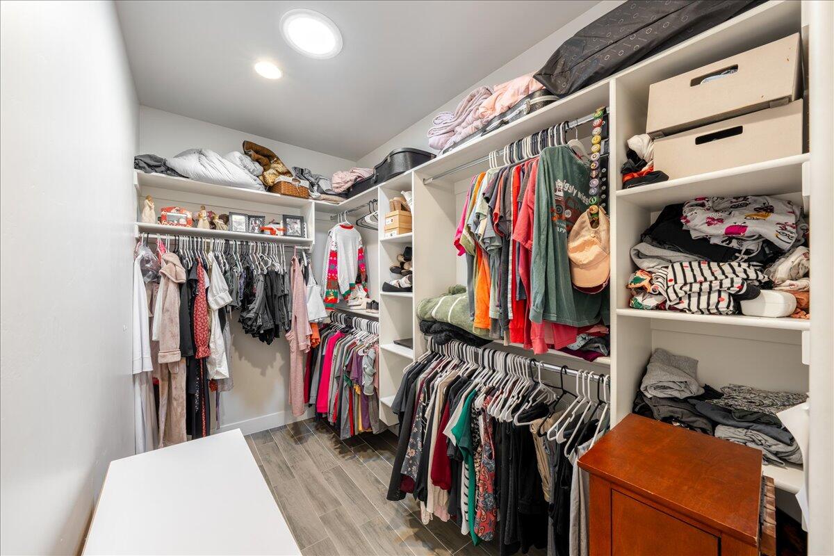 VILLAS AT GREEN SPRING - Residential