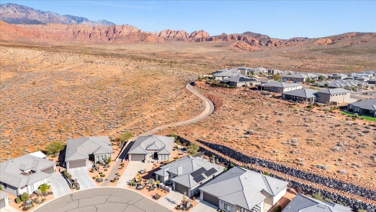 VILLAS AT GREEN SPRING - Residential