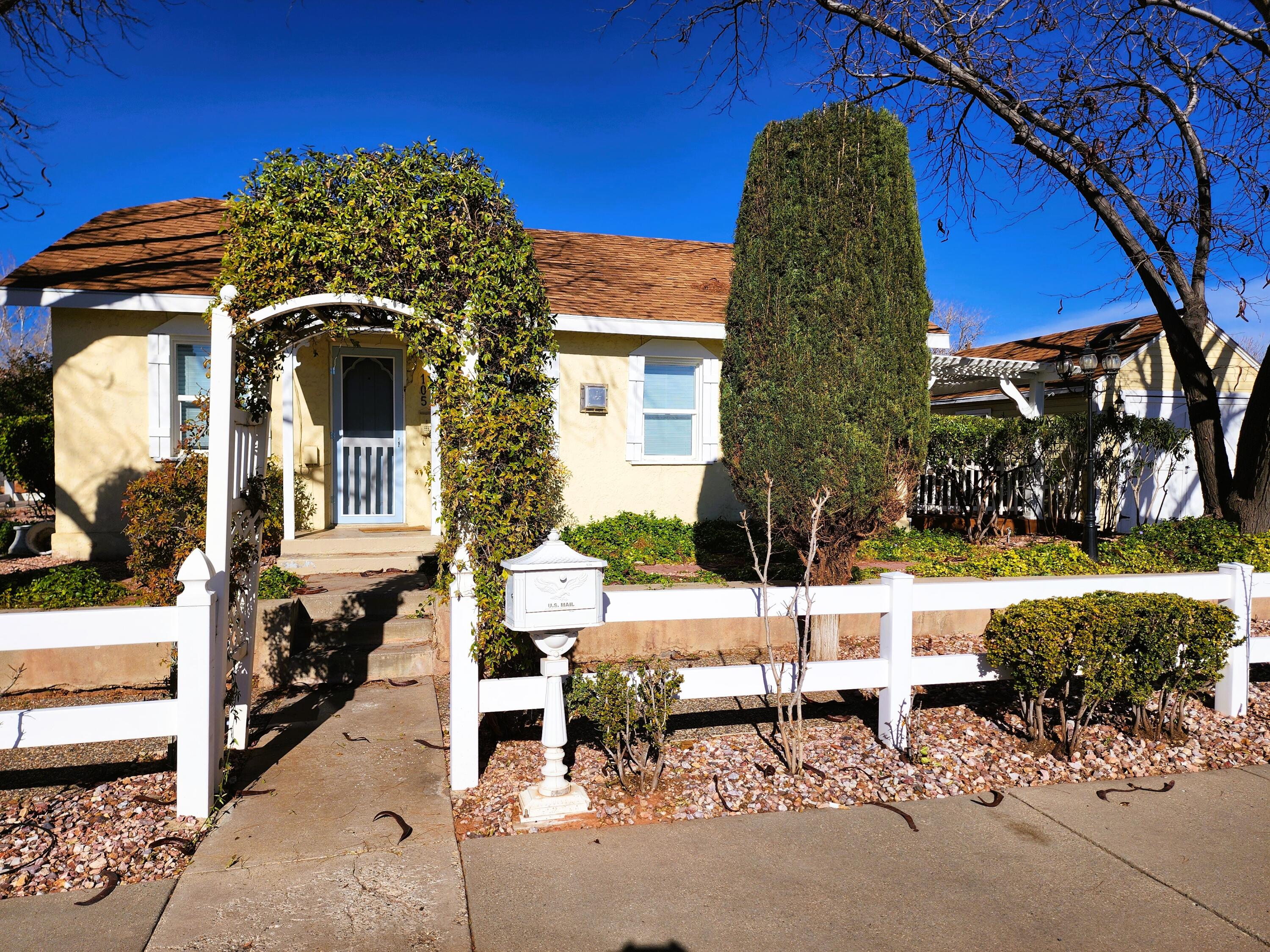 ST GEORGE TOWNSITE - Residential