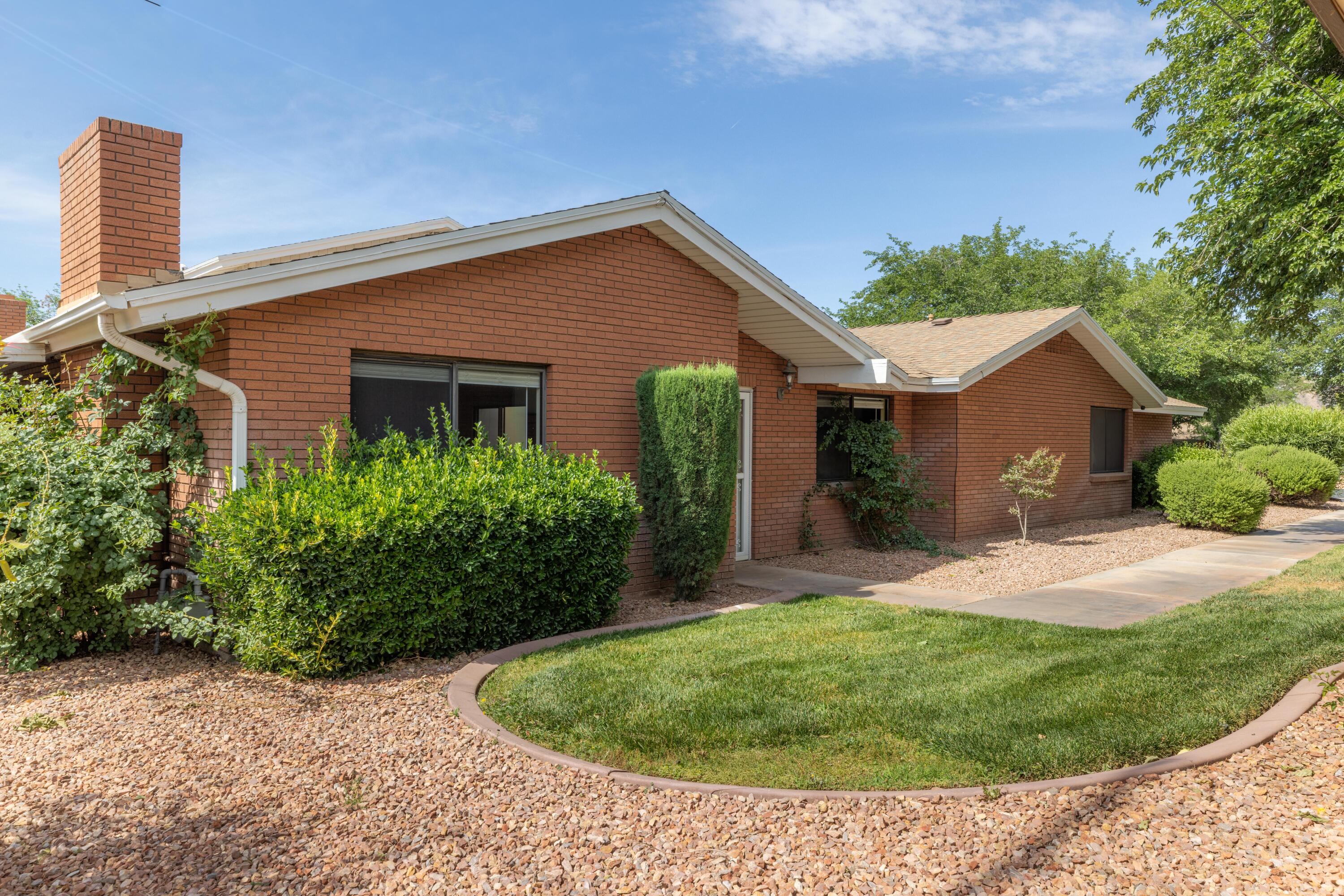 ST GEORGE SNOW PK TOWNHOMES - Residential