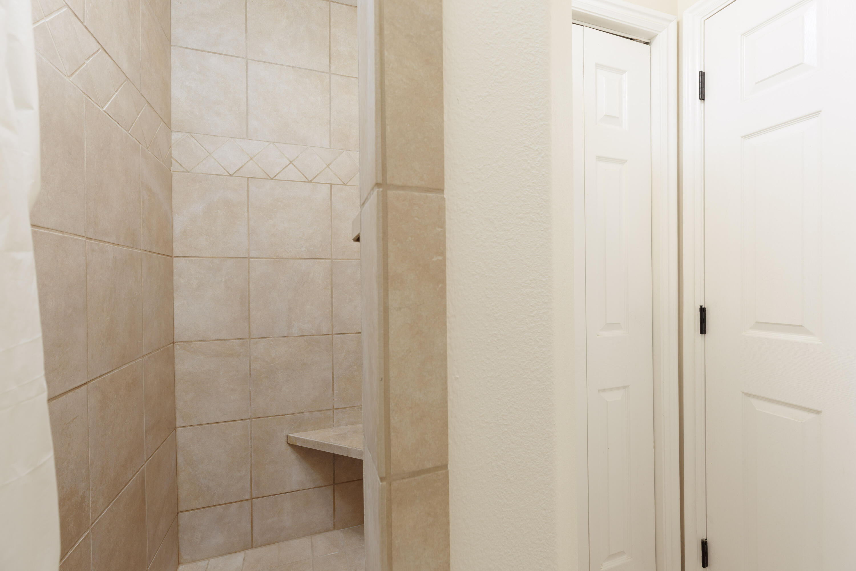 SUNSET PLATEAU - Residential