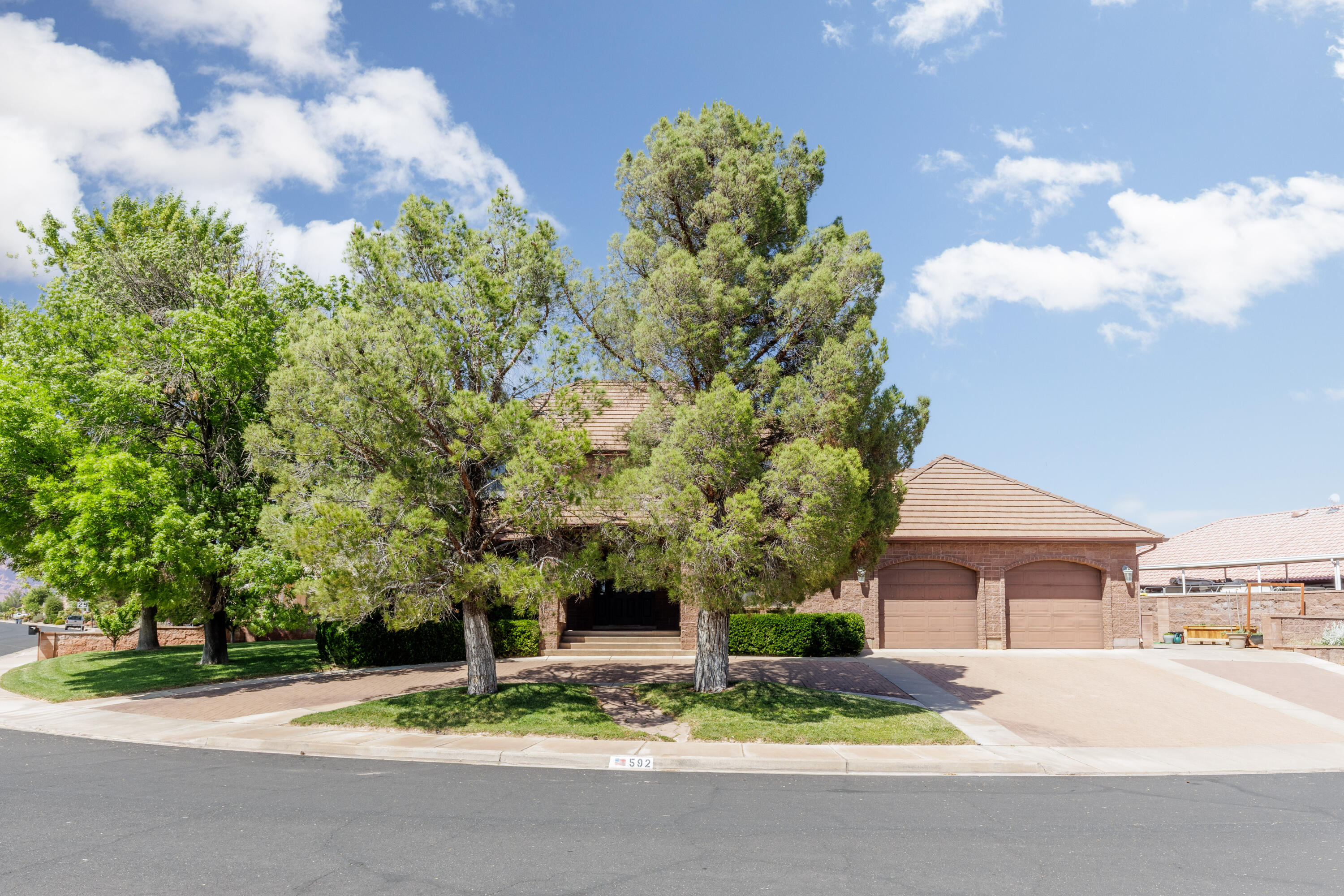 SUNSET PLATEAU - Residential