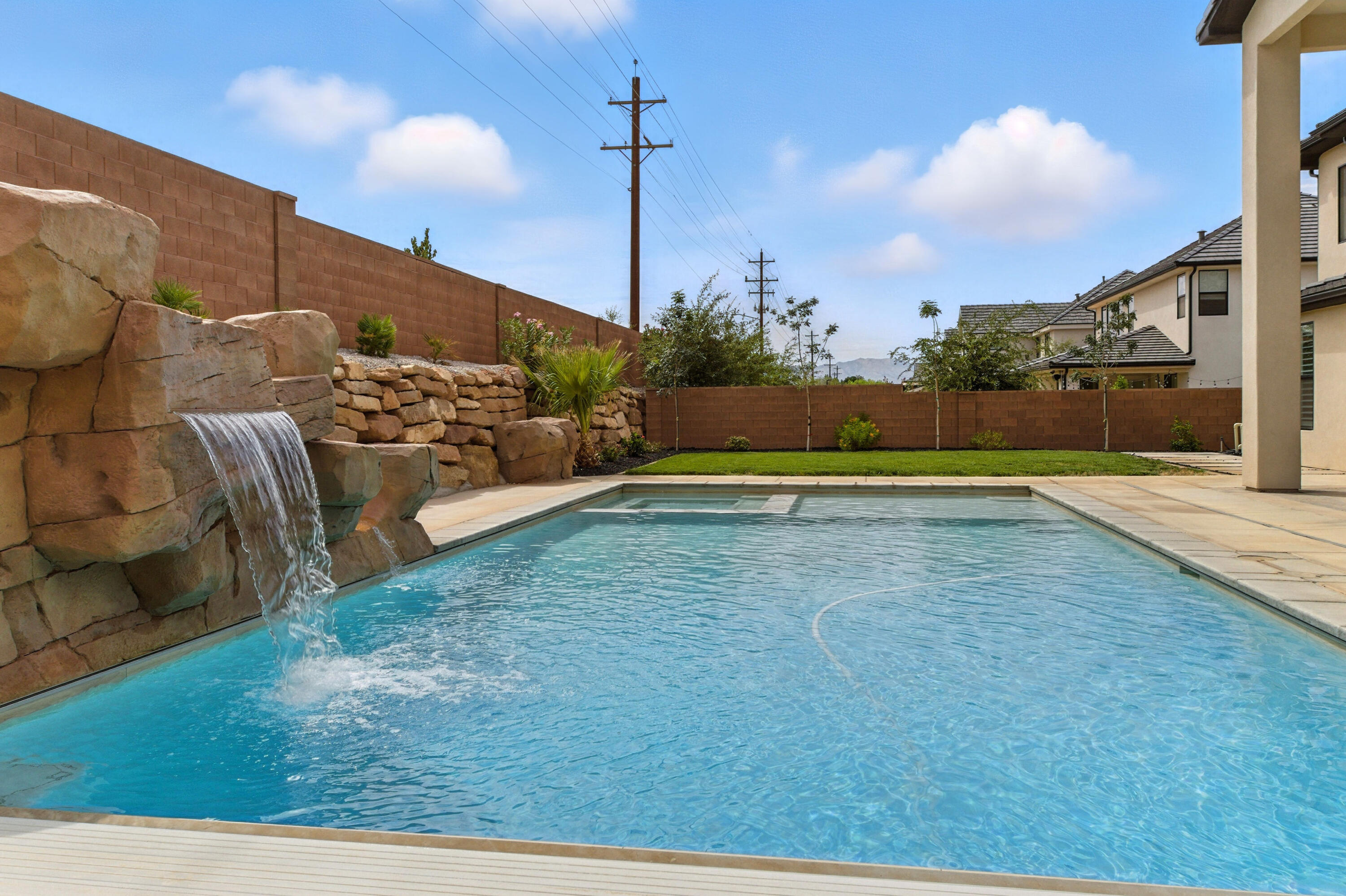 ANCESTOR ESTATES - Residential