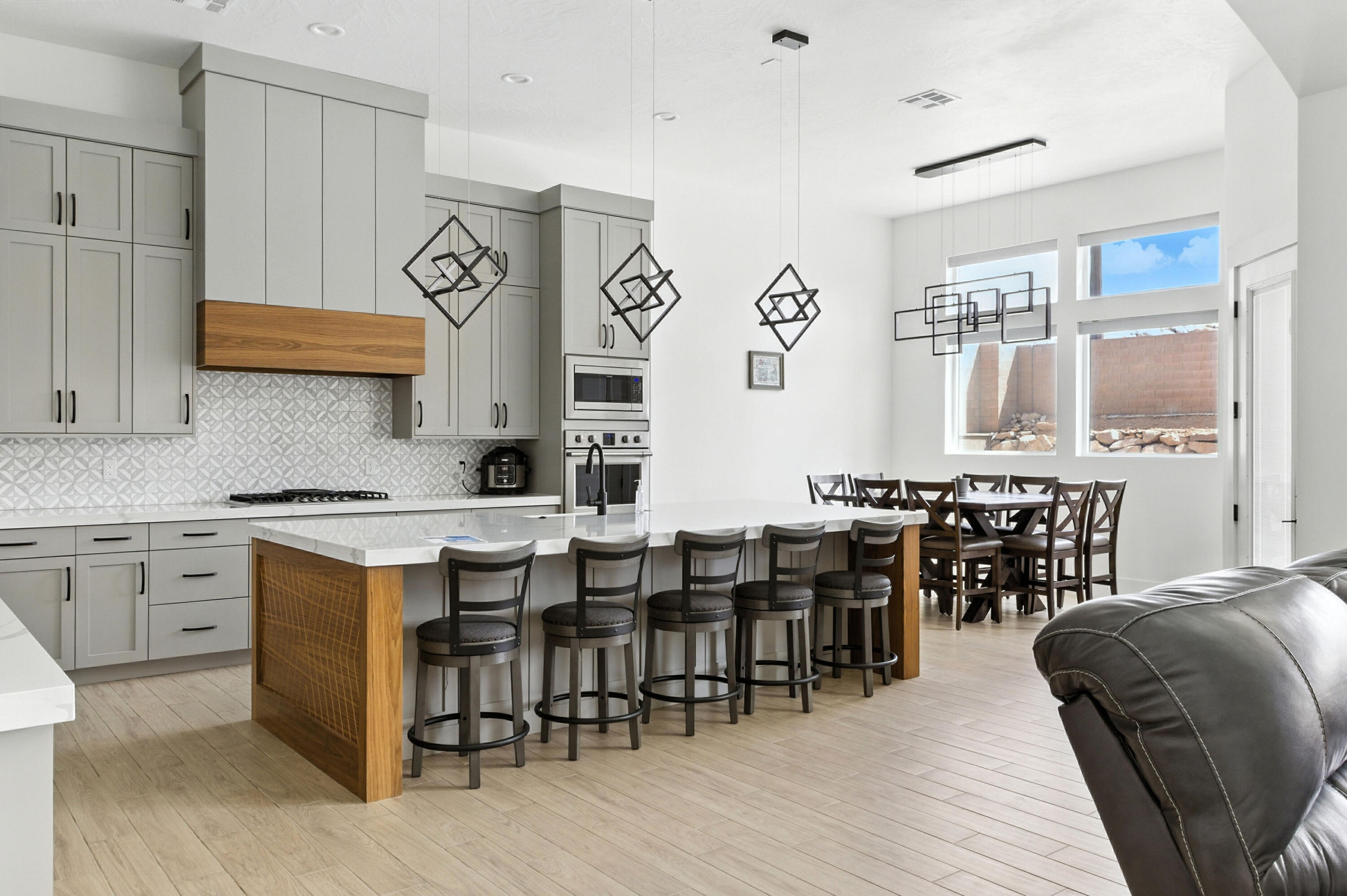 ANCESTOR ESTATES - Residential