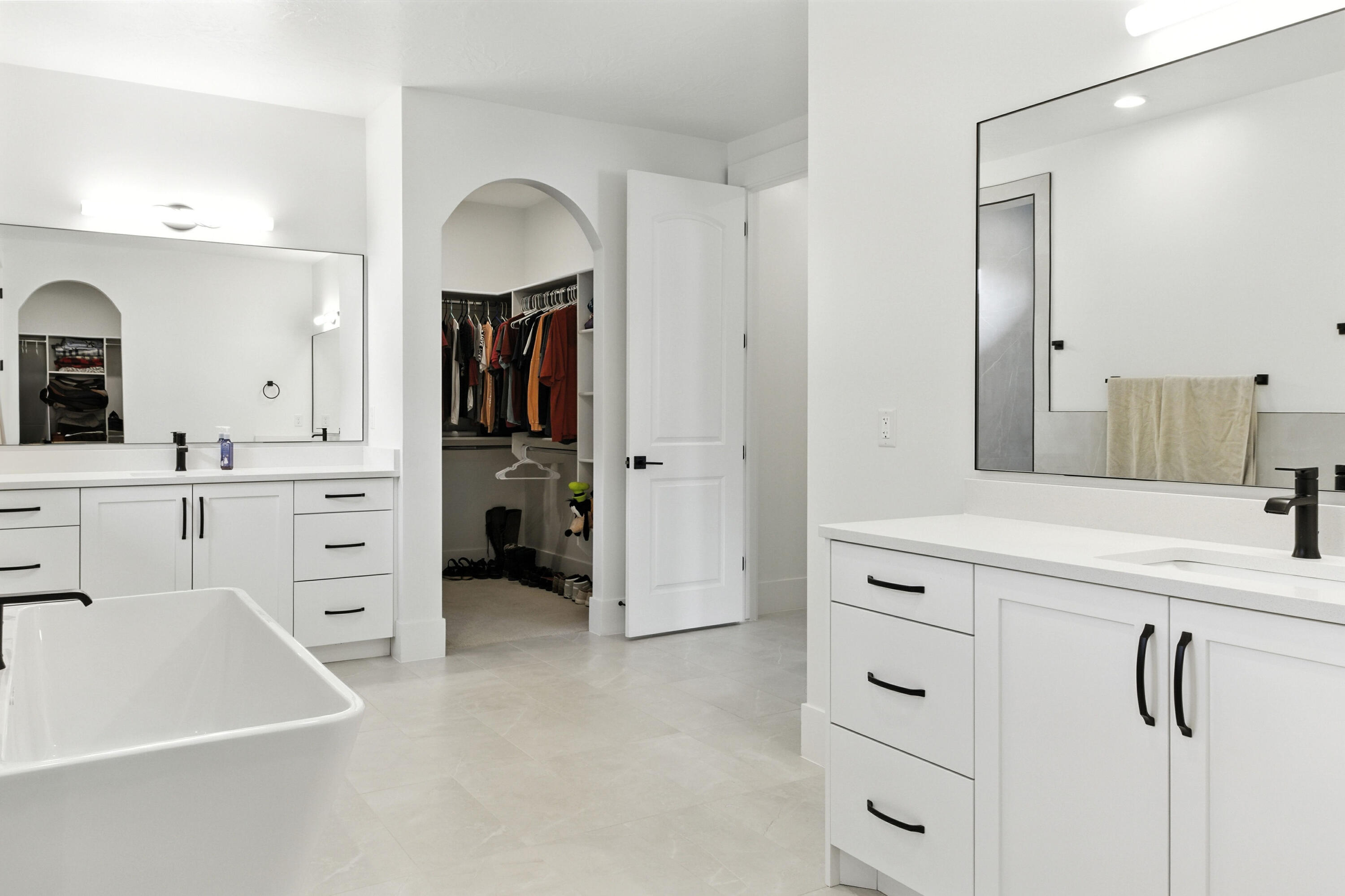 ANCESTOR ESTATES - Residential